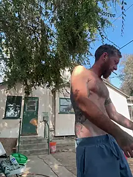 Snapshot of mandjpuff2 chatting on 10.17.25 mandjpuff2 online show from 10.17.25