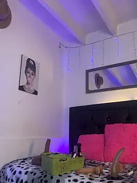 lonely shewolf online show from 11.21.25