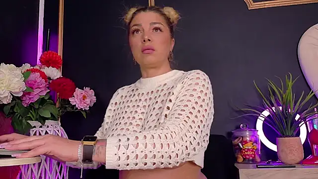 DeeaDiamondd online show from 10.12.25