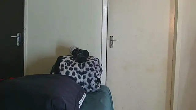 AddictiveAssCurves online show from 05.08.26