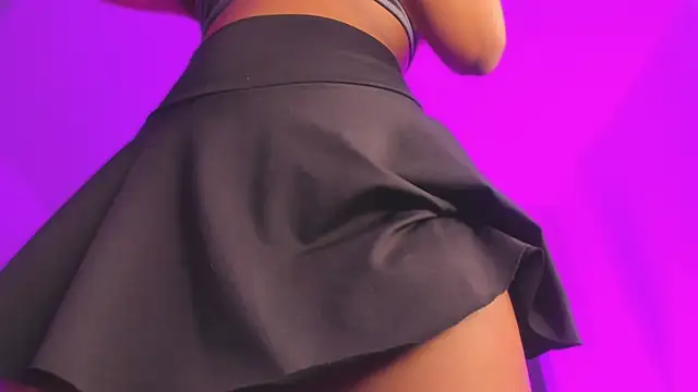 Emmily Savage online show from 09.09.25