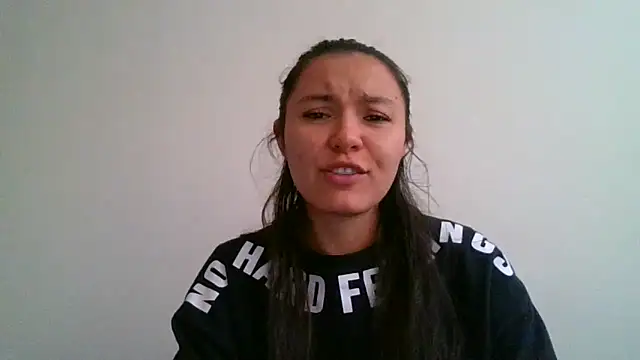 Snapshot of _andygirl chatting on 05.19.26 andygirl online show from 05.19.26