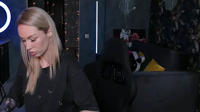 Blckmirrorr online show from 10.22.25