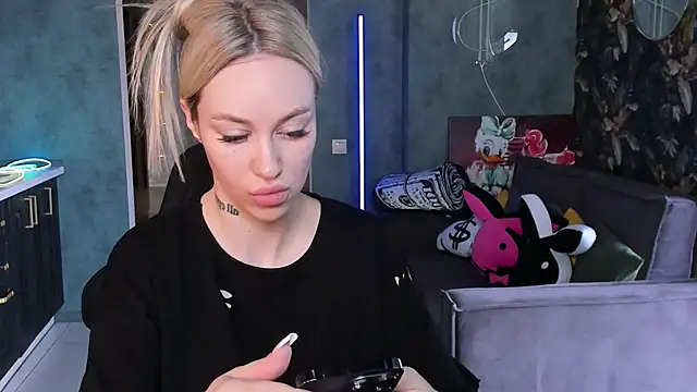 Blckmirrorr online show from 04.25.26