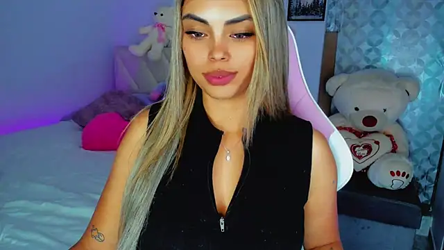 Snapshot of Gabby_prieto chatting on 01.29.25 Gabby prieto online show from 01.29.25