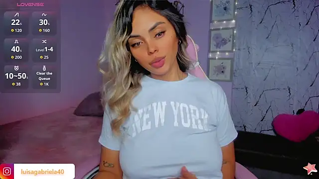 Snapshot of Gabby_prieto chatting on 06.20.26 Gabby prieto online show from 06.20.26