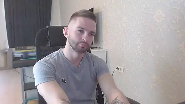 Snapshot of Marselle_Laker chatting on 02.07.25 Marselle Laker online show from 02.07.25