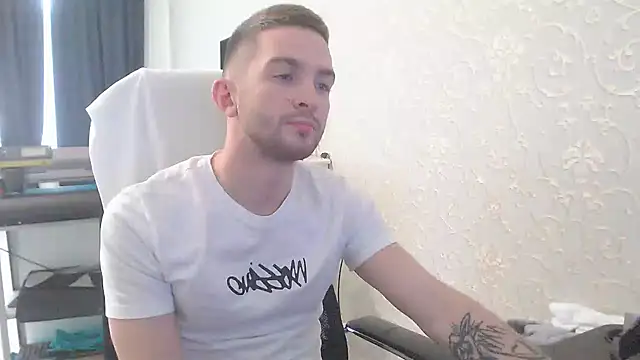 Snapshot of Marselle_Laker chatting on 02.16.25 Marselle Laker online show from 02.16.25