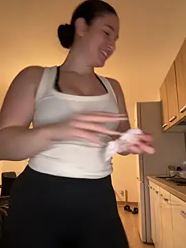 moniqque online show from 09.08.25