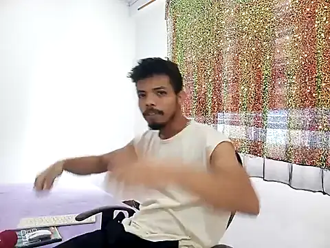 danidiazto2023 online show from 02.11.25