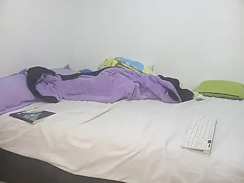 danidiazto2023 online show from 02.13.25