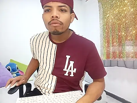 danidiazto2023 online show from 02.14.25