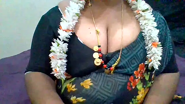 Snapshot of archanatelugu9 chatting on 01.24.25 archanatelugu9 online show from 01.24.25