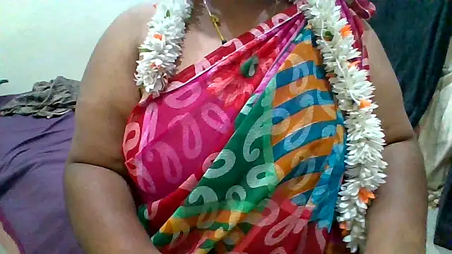 Snapshot of archanatelugu9 chatting on 01.25.25 archanatelugu9 online show from 01.25.25