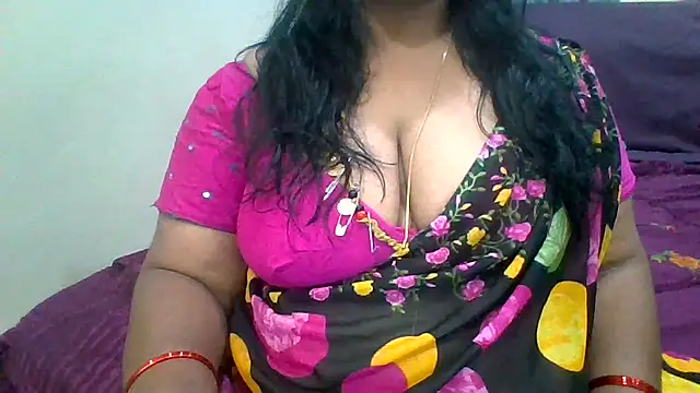 Snapshot of archanatelugu9 chatting on 03.08.25 archanatelugu9 online show from 03.08.25