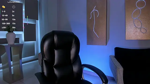 Snapshot of DannaCruz chatting on 02.20.26 DannaCruz online show from 02.20.26