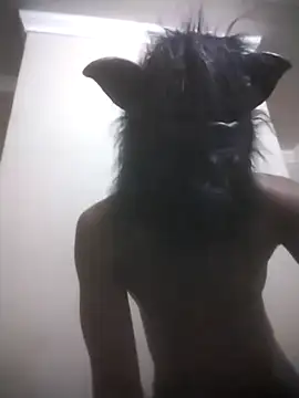 Snapshot of errror045 chatting on 10.28.25 errror045 online show from 10.28.25