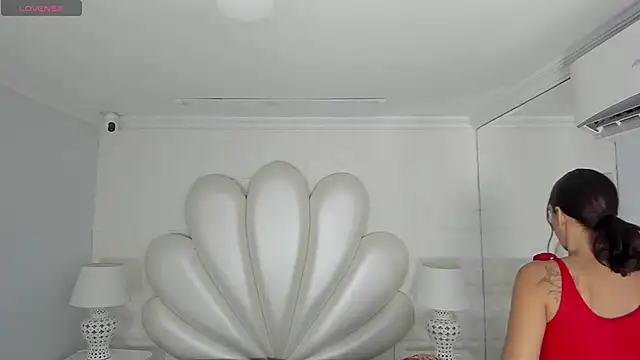 LucianaCarter online show from 01.16.25