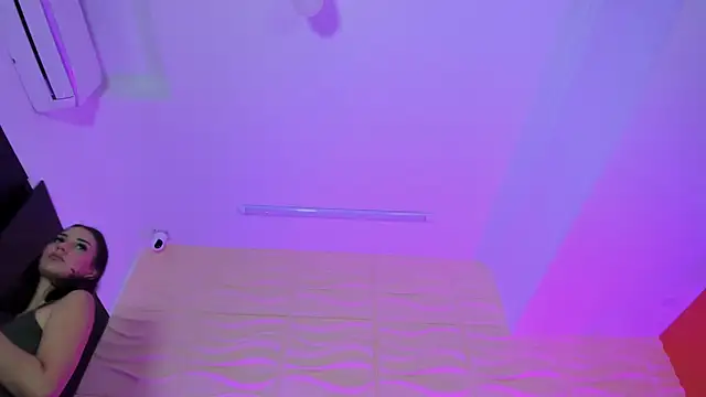 LucianaCarter online show from 02.13.25