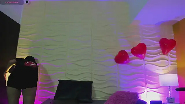 LucianaCarter online show from 02.16.25