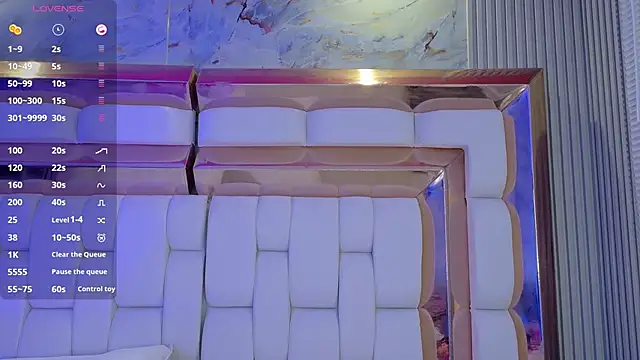 valkiria moore online show from 09.28.25