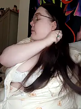 Sexycurvyemilyy online show from 03.15.26