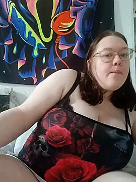Sexycurvyemilyy online show from 04.09.26