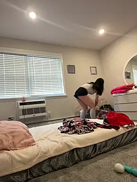 Snapshot of DominiqueX0 chatting on 03.20.25 DominiqueX0 online show from 03.20.25