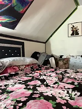 DominiqueX0 online show from 04.26.26