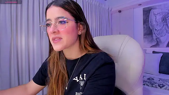 Snapshot of nathalie_rivers chatting on 03.13.26 nathalie rivers online show from 03.13.26