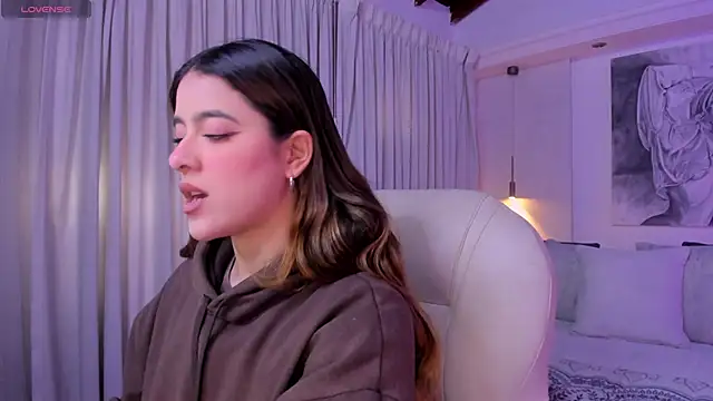 Snapshot of nathalie_rivers chatting on 04.03.26 nathalie rivers online show from 04.03.26