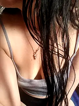 LissaThompsom online show from 12.13.24