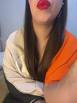 Mayacrayzi online show from 02.10.25