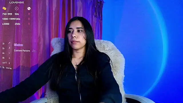 AmyOlimpo online show from 09.19.25