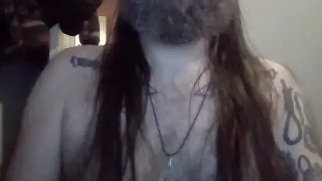 Snapshot of Thrillhouse chatting on 12.11.24 Thrillhouse online show from 12.11.24