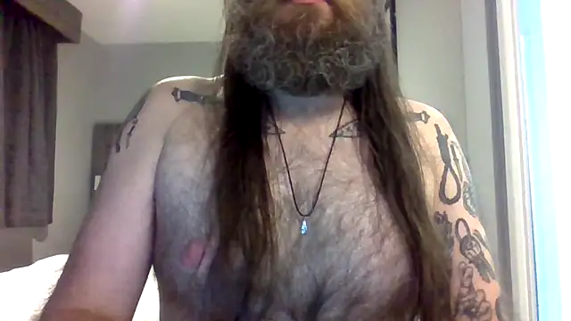 Snapshot of Thrillhouse chatting on 02.03.25 Thrillhouse online show from 02.03.25