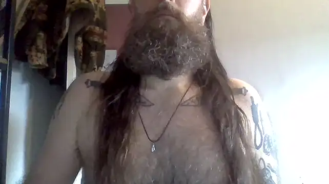 Snapshot of Thrillhouse chatting on 03.14.25 Thrillhouse online show from 03.14.25