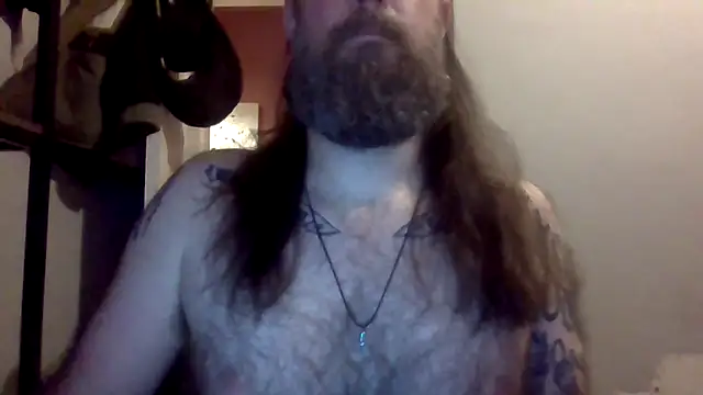 Snapshot of Thrillhouse chatting on 10.20.25 Thrillhouse online show from 10.20.25