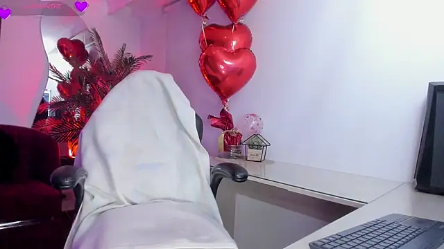 NebetColin online show from 02.14.25