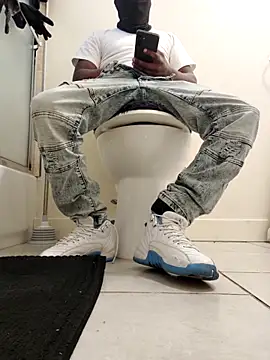 Annonymous607 online show from 10.04.25