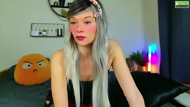 Snapshot of Kittychatte chatting on 12.15.24 Kittychatte online show from 12.15.24