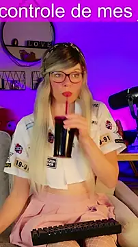 Kittychatte online show from 04.18.26