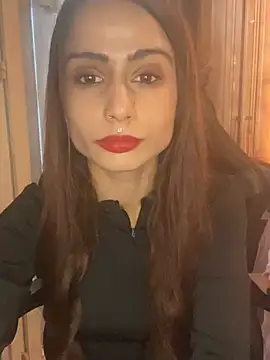 LaPetitechienne1 online show from 01.16.25