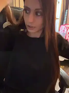 LaPetitechienne1 online show from 01.19.25