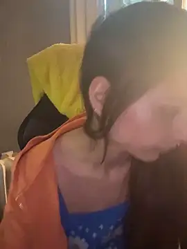 LaPetitechienne1 online show from 01.21.25