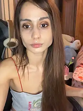 LaPetitechienne1 online show from 01.28.25