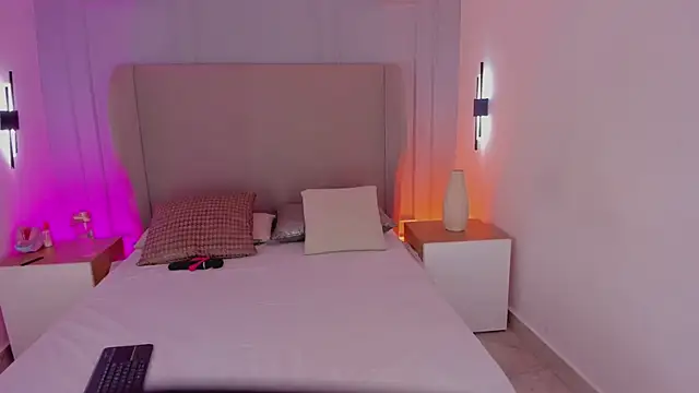 Snapshot of luisah_ chatting on 02.27.26 luisah online show from 02.27.26