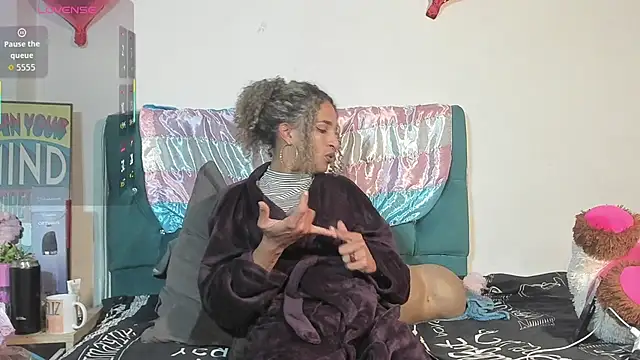 Snapshot of StefanyMiler chatting on 07.05.26 StefanyMiler online show from 07.05.26
