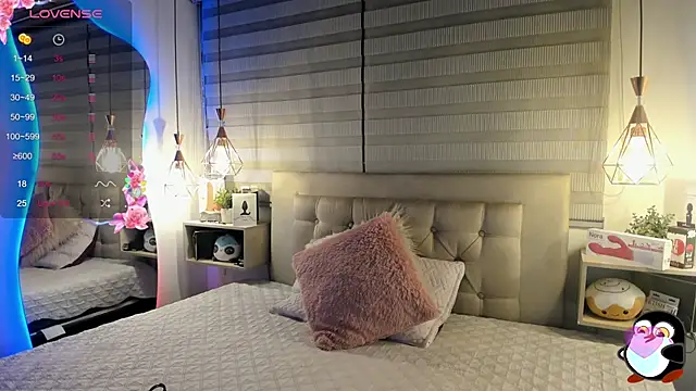 cristal  hot 1 online show from 10.25.25