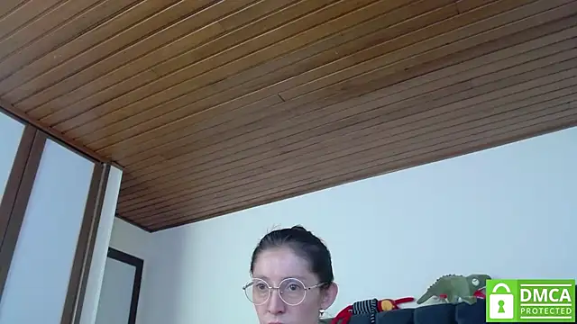 Sophi Cute online show from 12.16.24